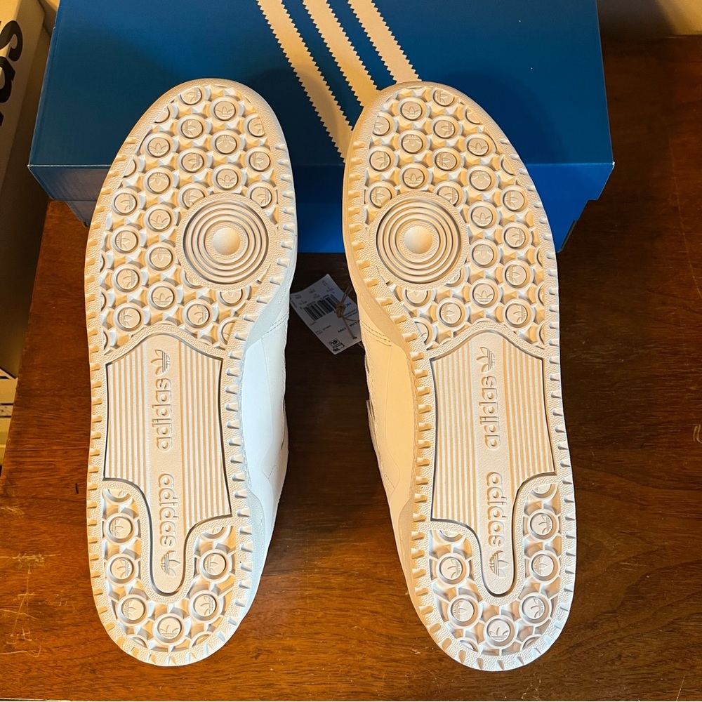 ADIDAS Forum Low Trainers - Picture 8 of 11